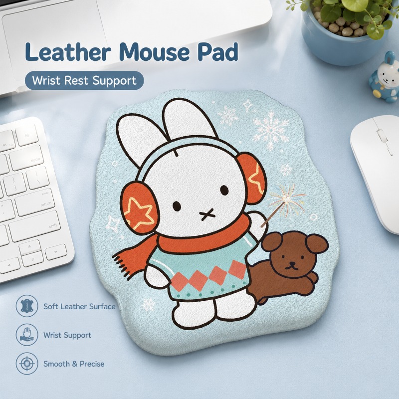 Desk Mat Leather - وسادة فأرة جلدية بتصميم أنيمي ميفي