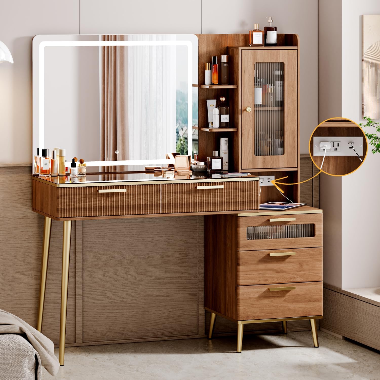 طاولة زينة لغرفة النوم باللون  - مراجعة Desk Charging Station وسعره